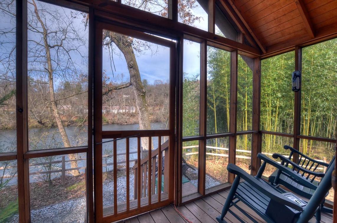 Riverbend Lodging Брайсон-Сити Экстерьер фото
