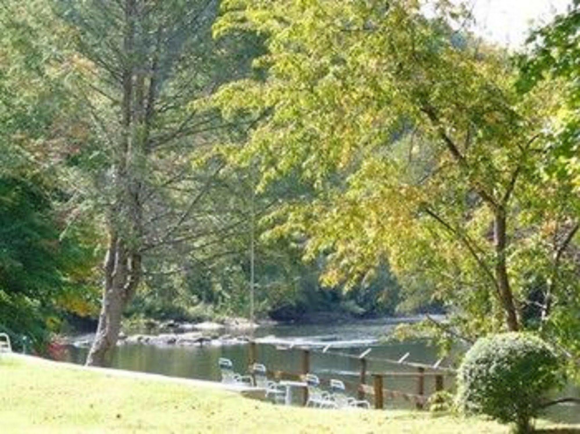 Riverbend Lodging Брайсон-Сити Удобства фото