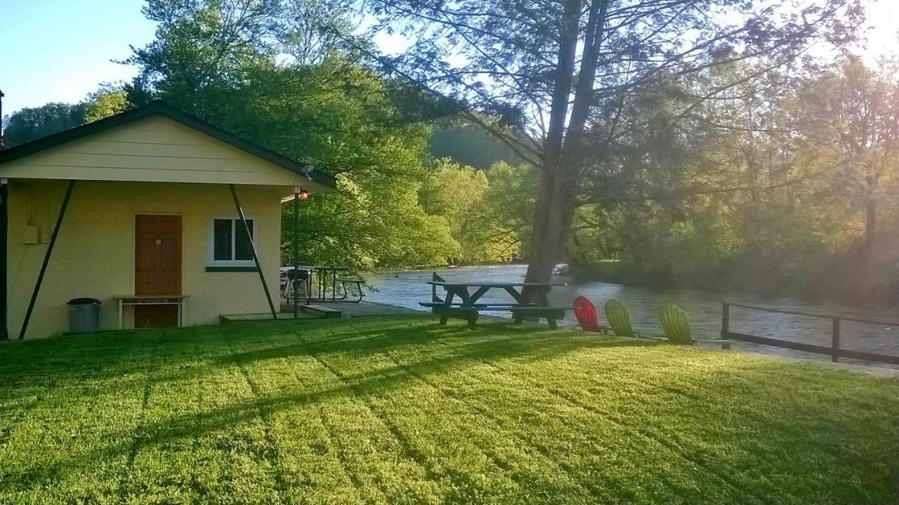 Riverbend Lodging Брайсон-Сити Экстерьер фото